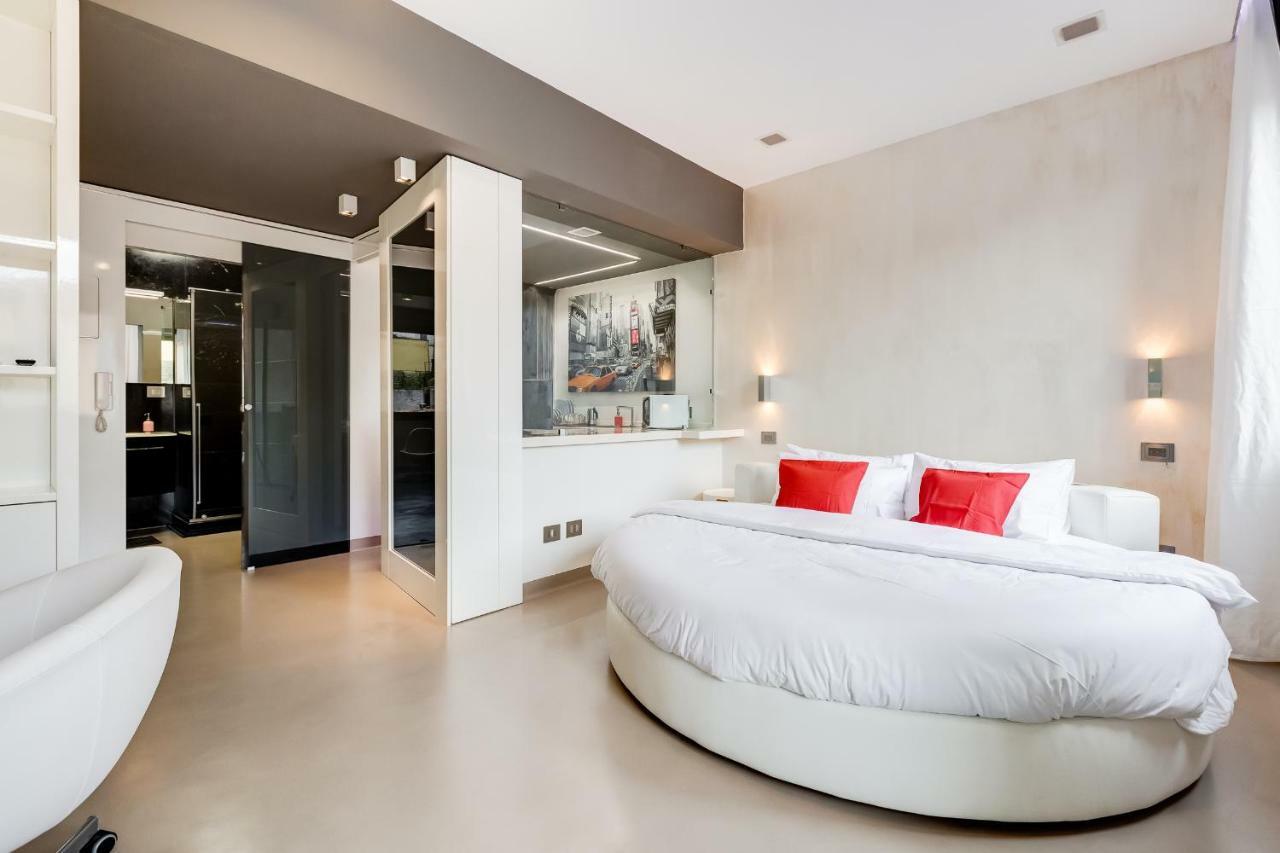 רומא Emerald Luxury Suite Apartment מראה חיצוני תמונה